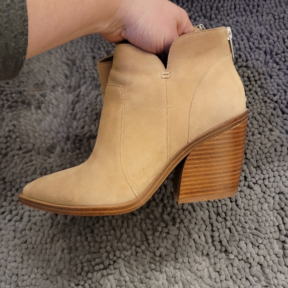 Vince camuto booties - Picture 8 of 9